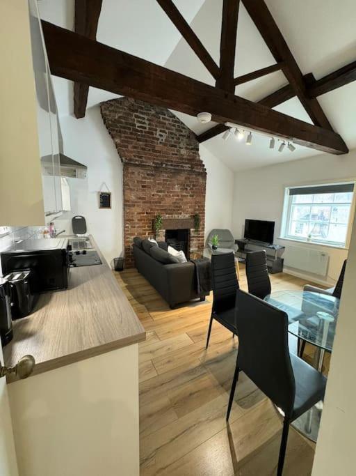 Comfy Flat For 6 In City Center Gs306 Sheffield Esterno foto